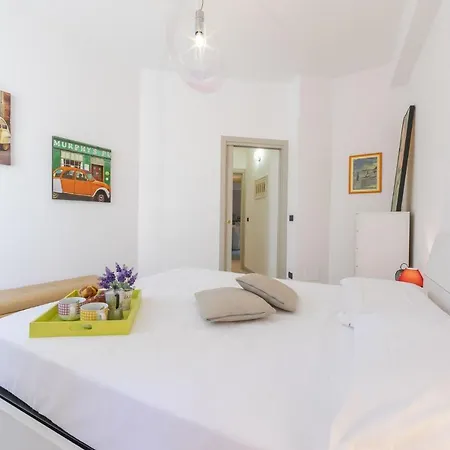 Sunshine Apartament