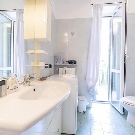 Sunshine Apartament *